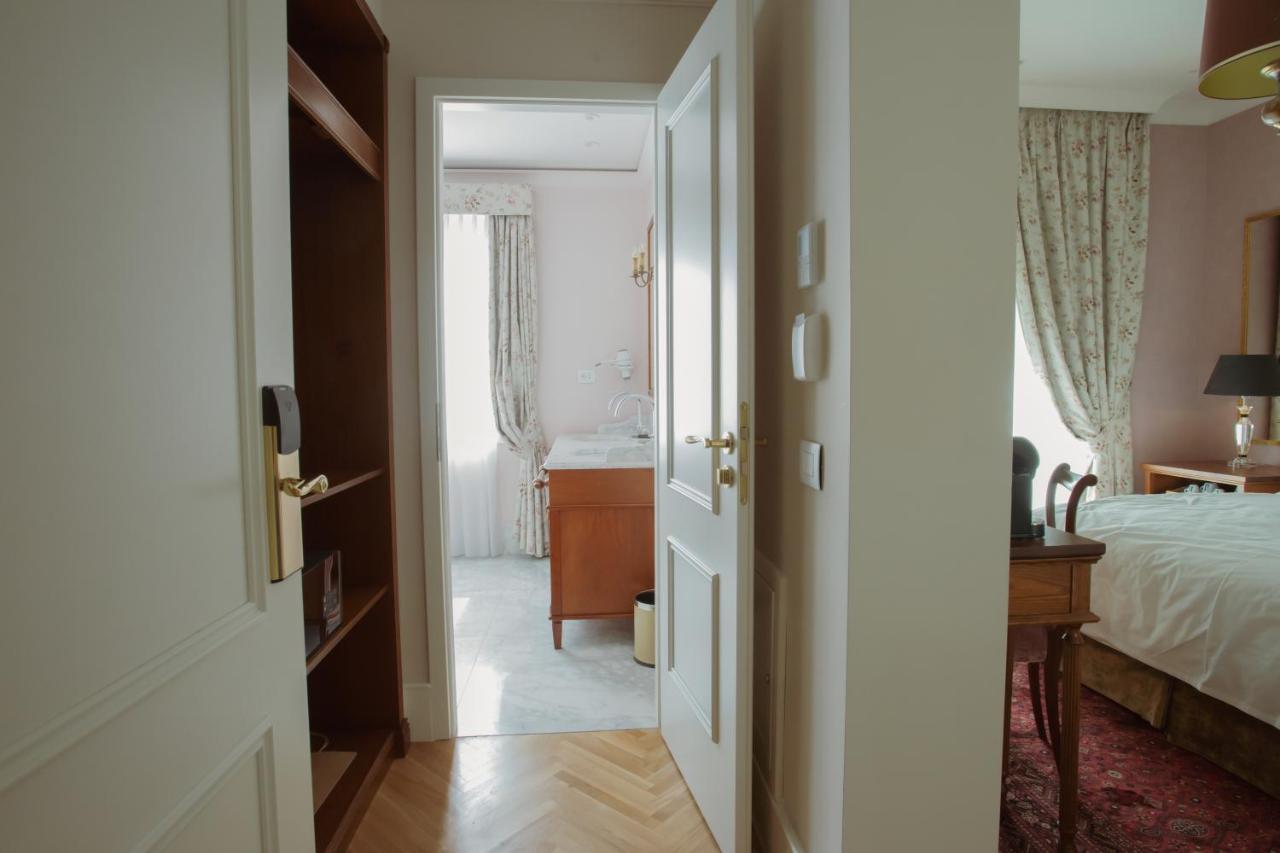 Ebel Boutique Hotel Τίρανα Εξωτερικό φωτογραφία