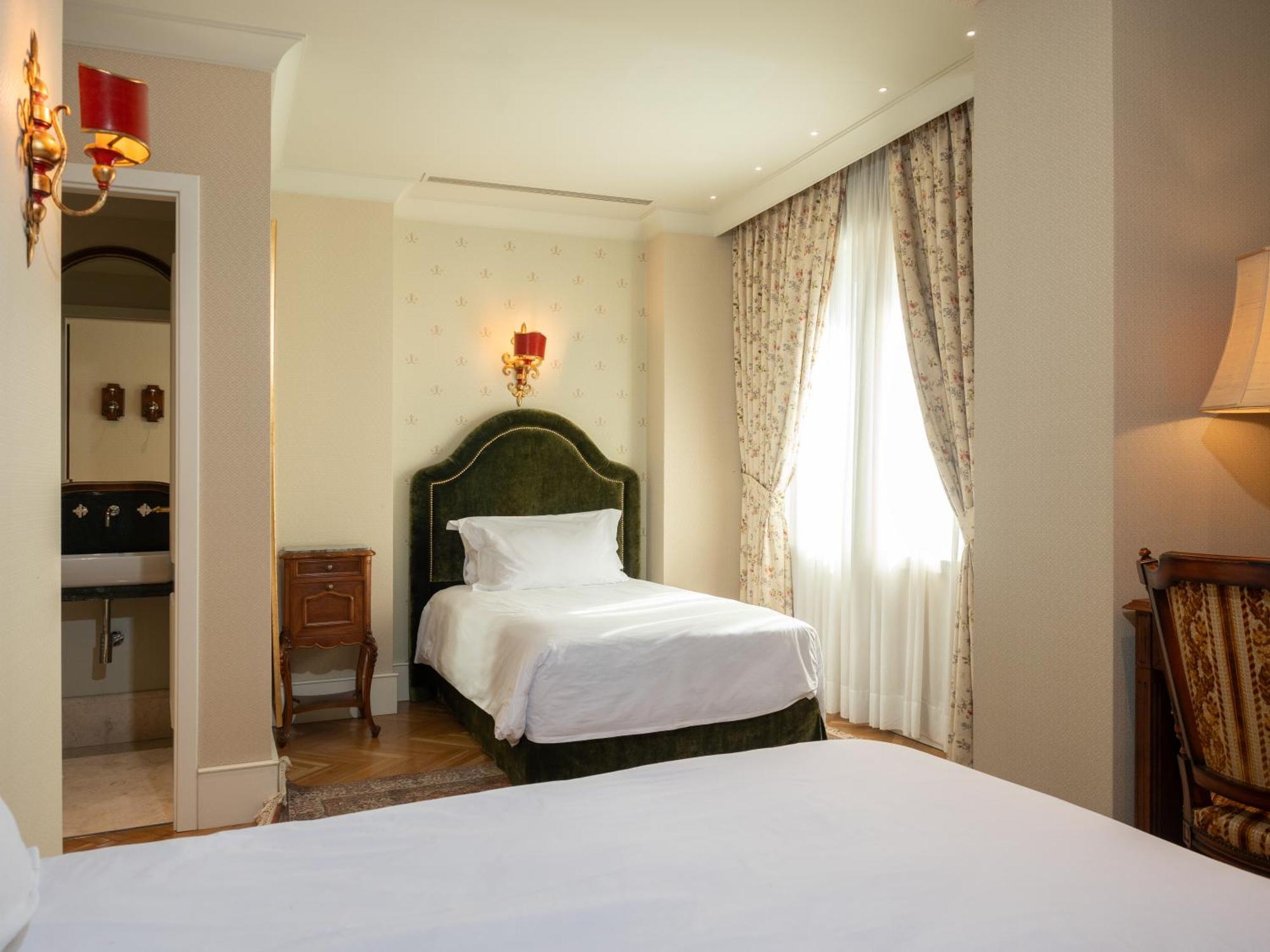 Ebel Boutique Hotel Τίρανα Εξωτερικό φωτογραφία
