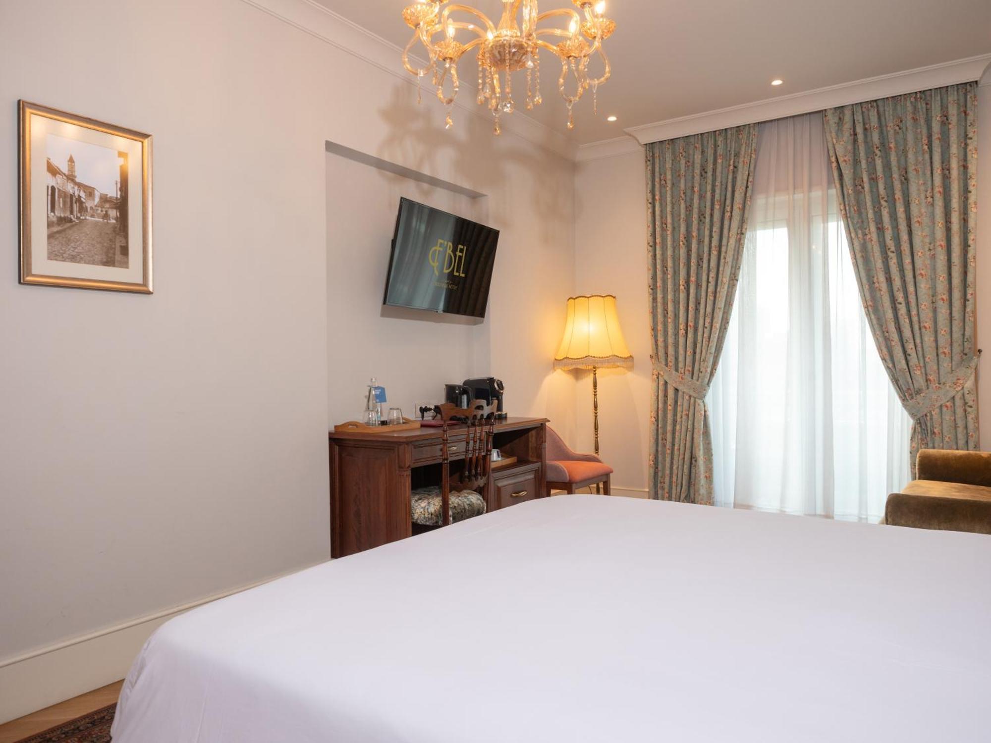 Ebel Boutique Hotel Τίρανα Εξωτερικό φωτογραφία
