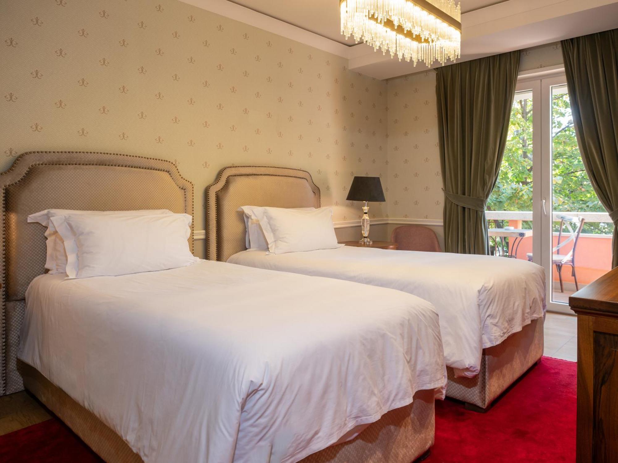 Ebel Boutique Hotel Τίρανα Εξωτερικό φωτογραφία