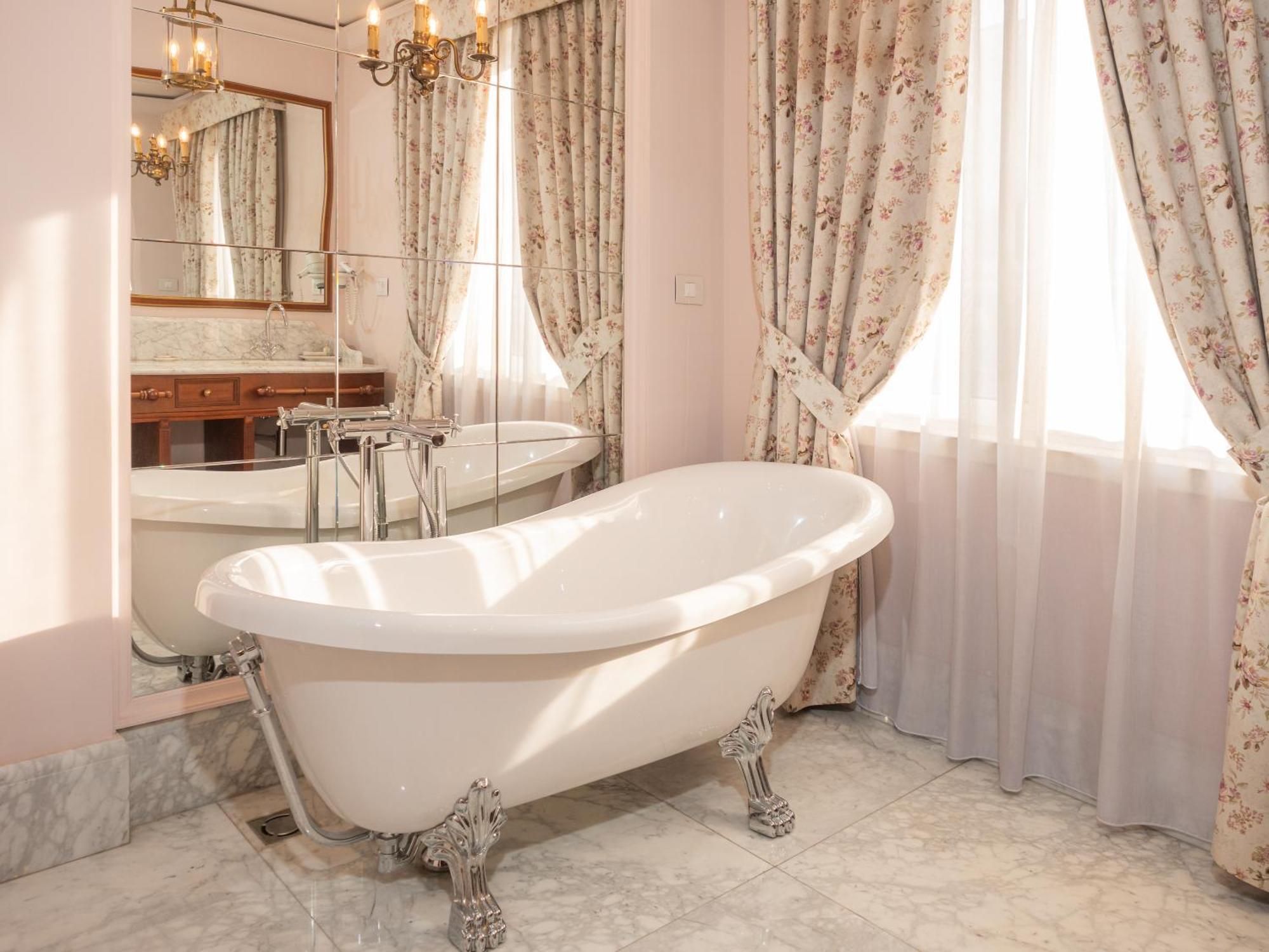 Ebel Boutique Hotel Τίρανα Εξωτερικό φωτογραφία