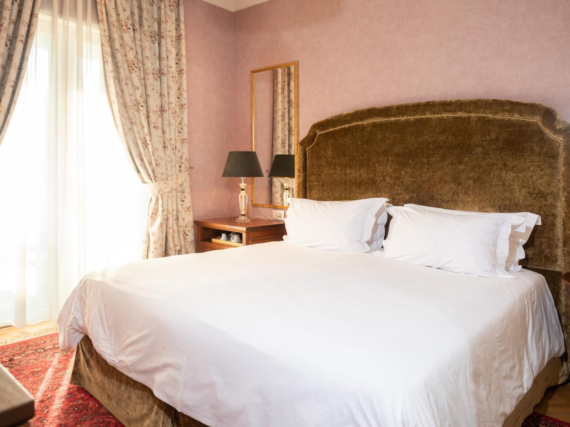 Ebel Boutique Hotel Τίρανα Εξωτερικό φωτογραφία