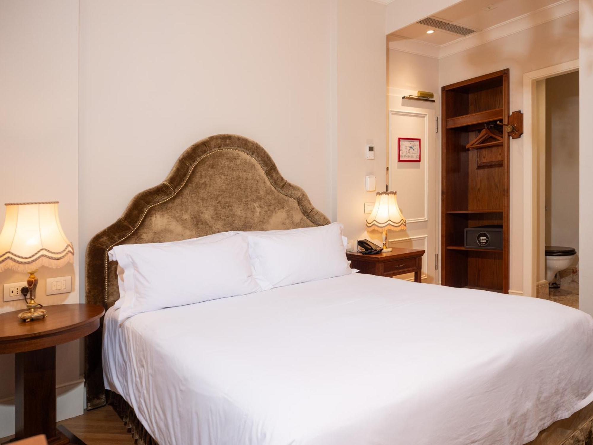 Ebel Boutique Hotel Τίρανα Εξωτερικό φωτογραφία